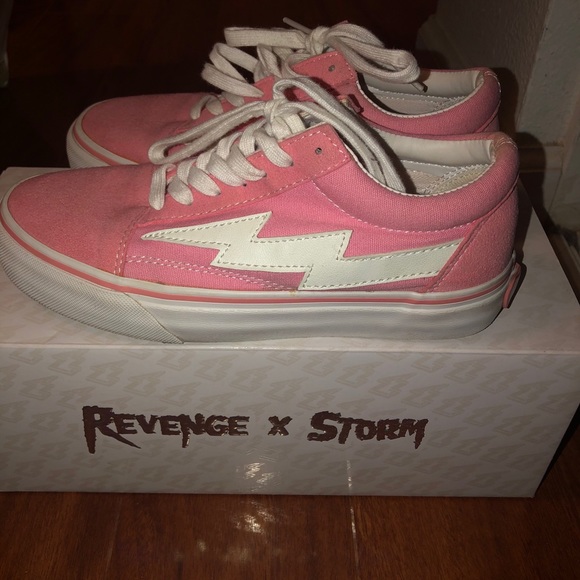 Revenge x Storms LA exclusive Bolt Pink - Picture 2 of 4